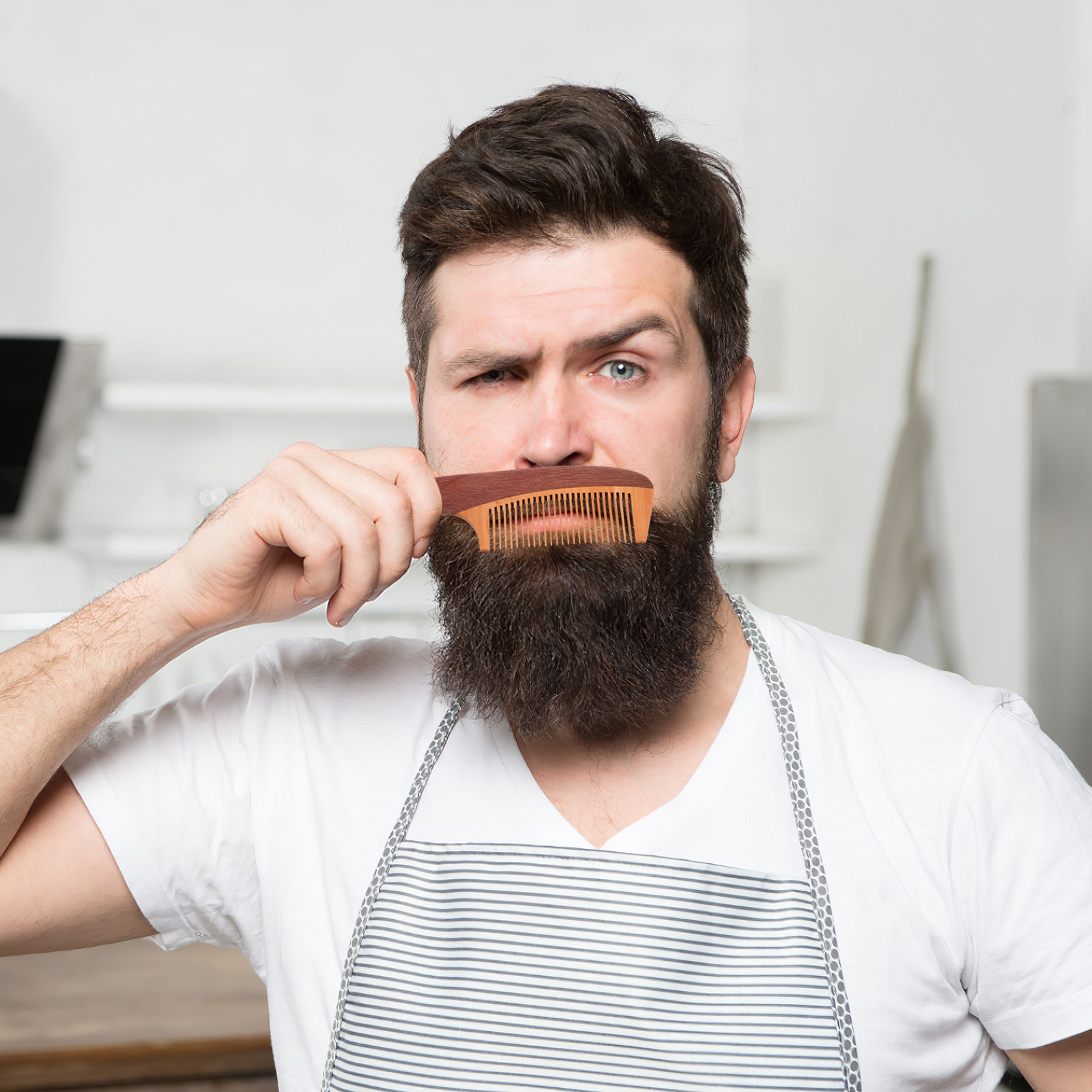 Erkekler İçin Sakal Tarakı, Ah - Beard Oil incelemesi ve fiyatı